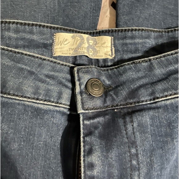 FREE PEOPLE WOMEN'S DARK WASH HIGH RISE JUST FLOAT ON FLARE JEANS 28 - Picture 4 of 12